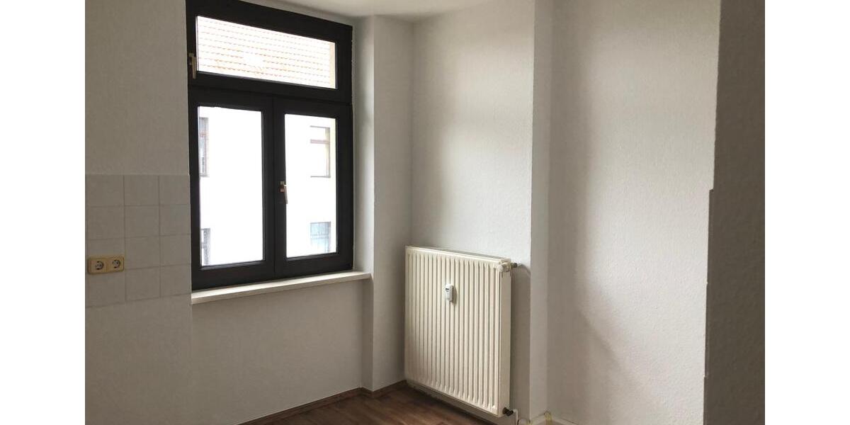 Etagenwohnung Werdau - 3.5 Zimmer, 90 m&sup2;, 495&euro; | Angebot:26252666