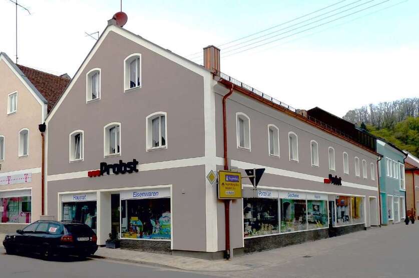 Büro in Wörth an der Donau 3.690 € 615 m²