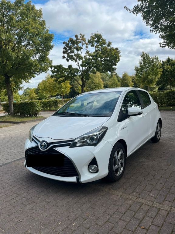 Yaris