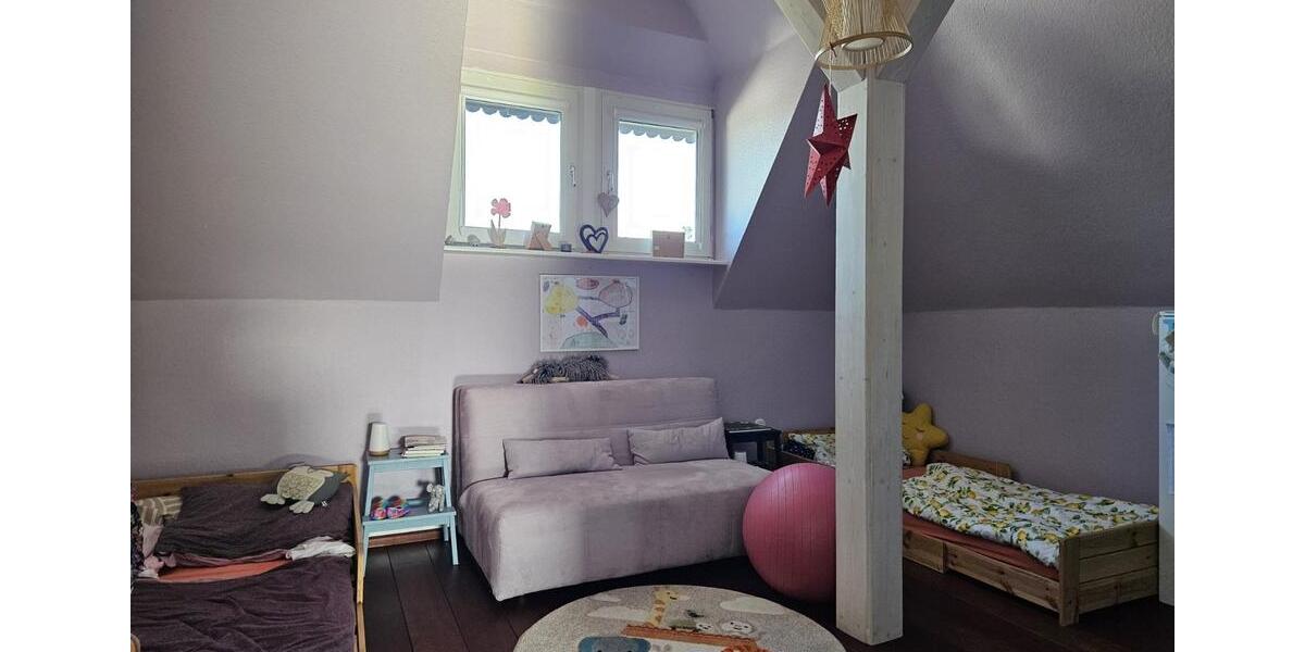 Dachgeschoßwohnung Remscheid Lüttringhausen - 3 Zimmer, 95 m&sup2;, 720&euro; | Angebot:24839162