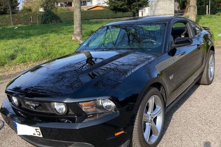 Ford Mustang 112.000 km 21.500 &euro; Kaarst 41564