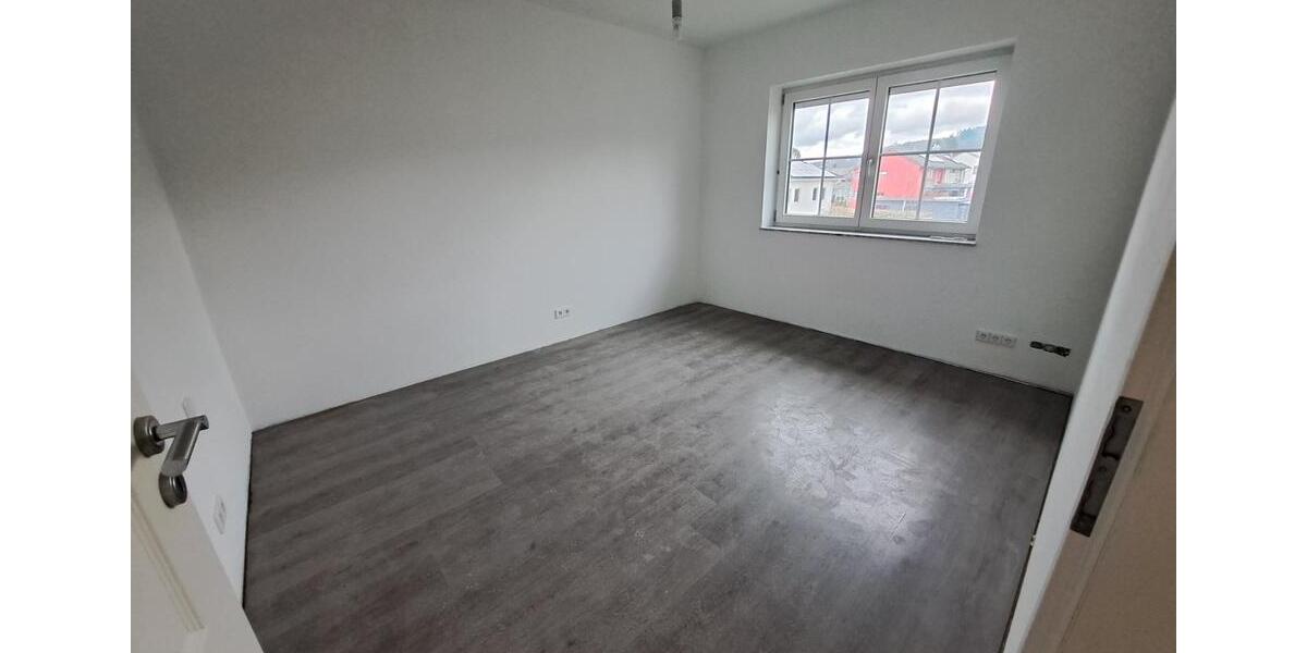 Etagenwohnung Renchen - 4 Zimmer, 110 m&sup2;, 1.100&euro; | Angebot:25289315