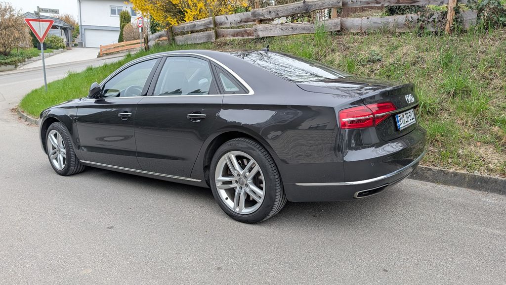 Audi A8 213.070 km 17.900 &euro; Fronreute 88273