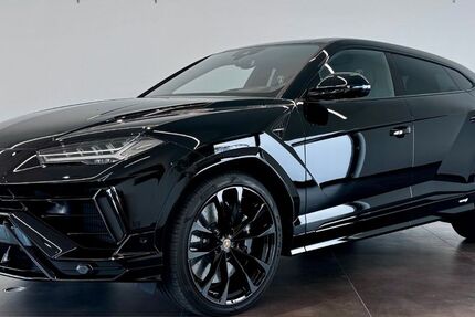 Lamborghini Urus 7.244 km 299.000 € Leipzig 04357