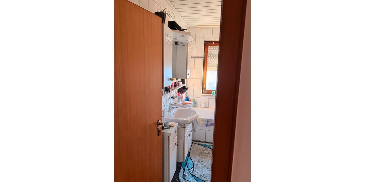 Etagenwohnung Hünfeld - 3 Zimmer, 84 m&sup2;, 625&euro; | Angebot:25419186