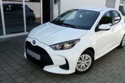 Toyota Yaris 25.000 km 18.900 &euro; Bad Gögging 93333