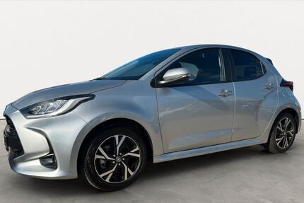 Toyota Yaris 11.800 km 23.990 € Kruft 56642