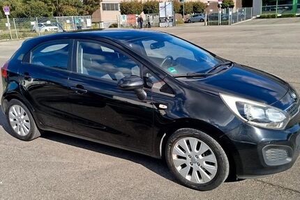 Kia Rio 185.761 km 3.250 € Hanau 63452