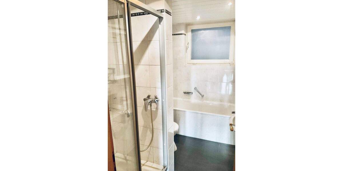 Etagenwohnung Alfeld - 3 Zimmer, 122 m&sup2;, 775&euro; | Angebot:25598911