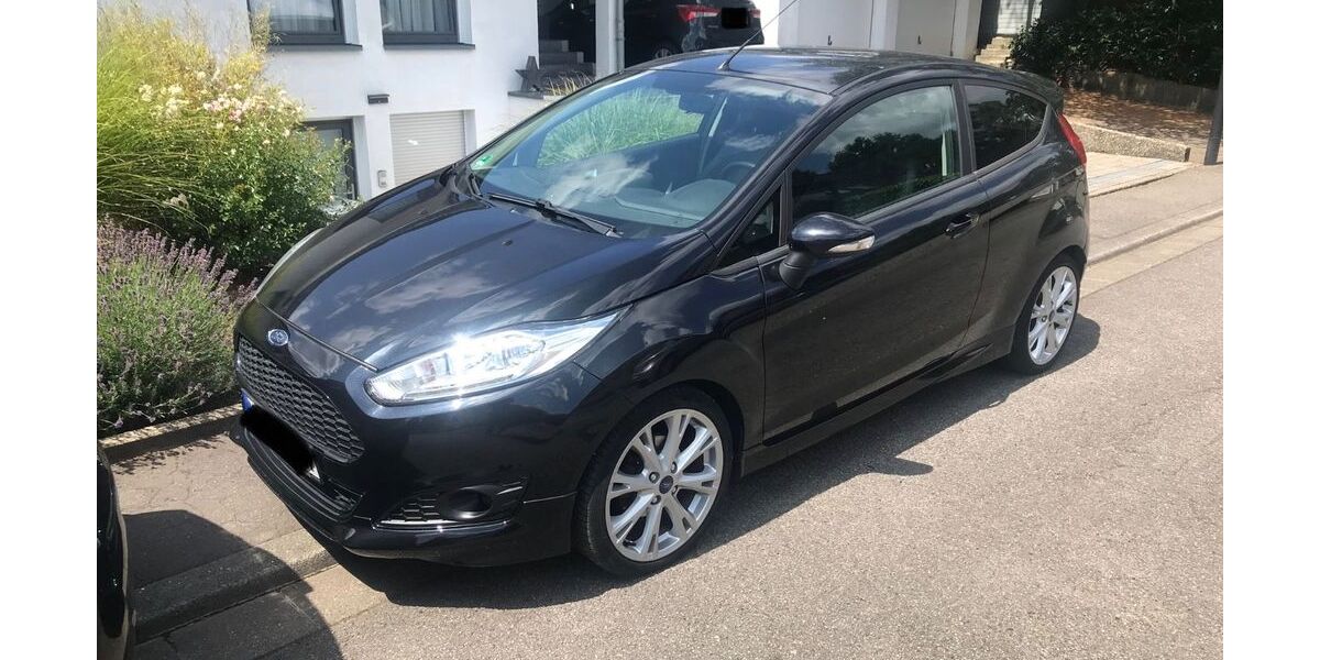 Ford Fiesta 72.800 km 6.600 &euro; Homburg 66424