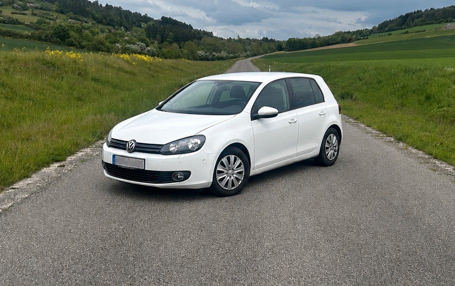 VW Golf 136.010 km 6.690 &euro; Lauda-Königshofen 97922
