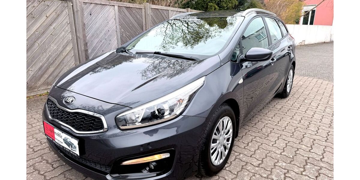 Kia ceed Sportswagon 144.000 km 8.900 &euro; Neumünster 24536
