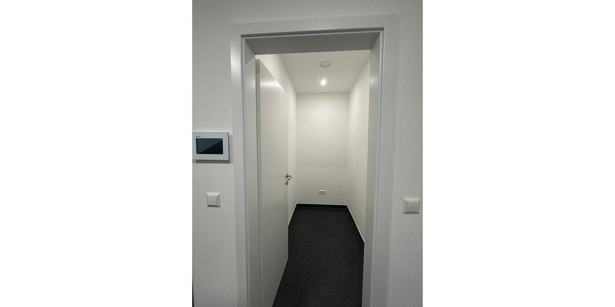 Dachgeschoßwohnung Pfinztal - 3 Zimmer, 80 m&sup2;, 1.000&euro; | Angebot:25980471