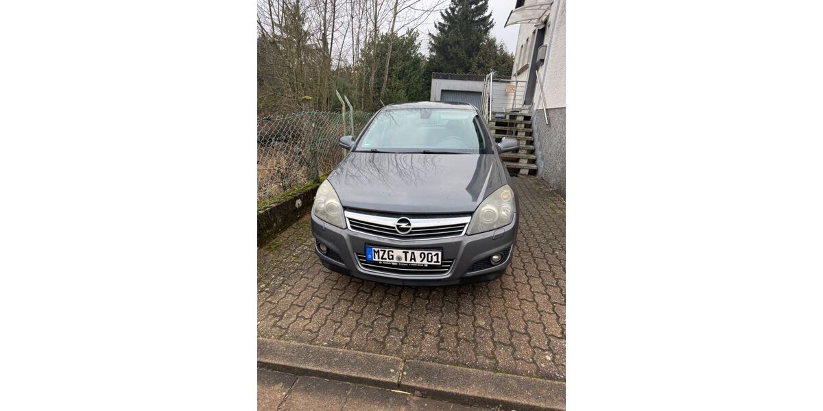 Opel Astra 180.000 km 2.200 &euro; Losheim am See 66679