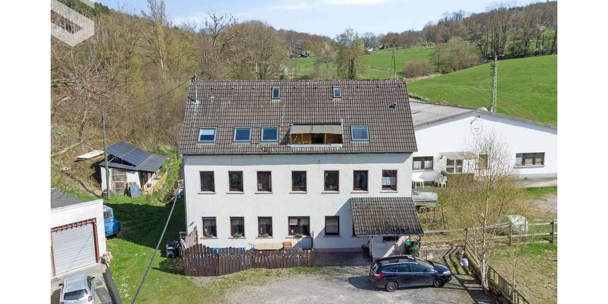 Etagenwohnung Engelskirchen - 6 Zimmer, 138 m&sup2;, 255.000&euro; | Angebot:26214328