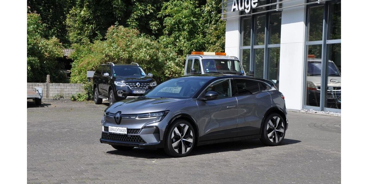 Renault Megane E-TECH 21.986 km 33.900 € Soest 59494