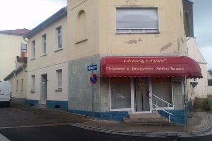 Haus mit Wohnung und Gewerbe zu verkaufen auch Mitkauf zimmer