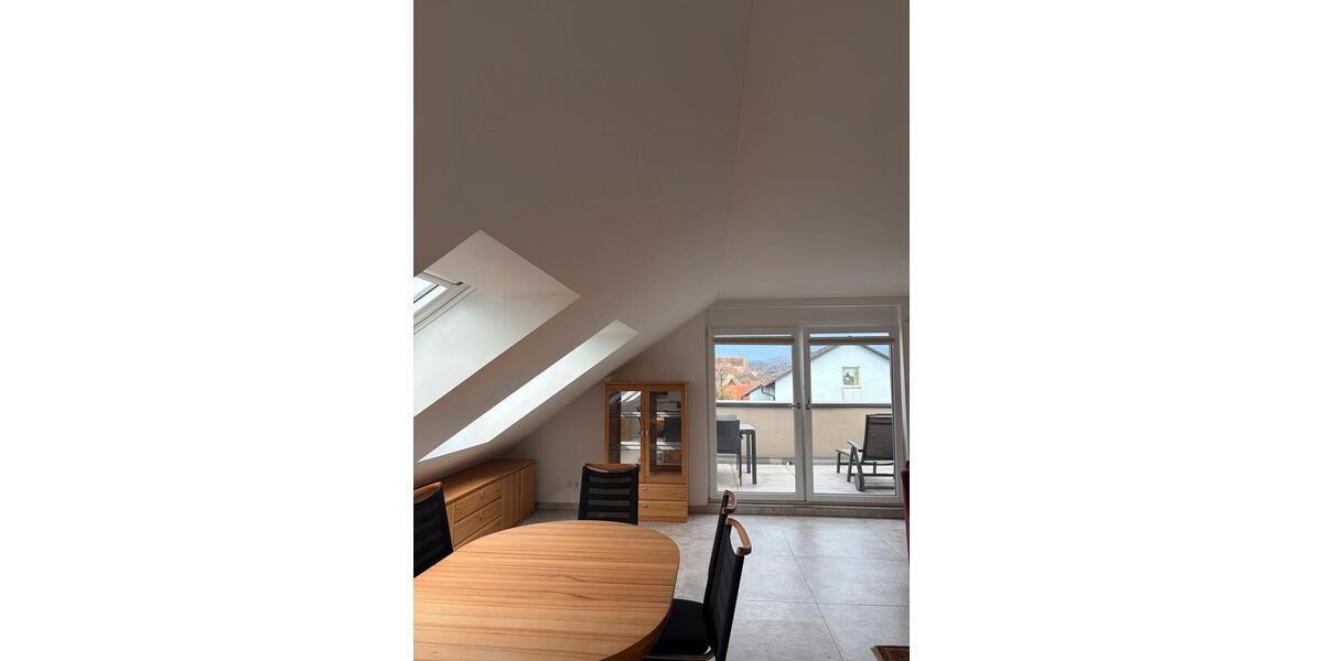 Dachgeschoßwohnung Hösbach - 3 Zimmer, 95 m&sup2;, 1.200&euro; | Angebot:26134507