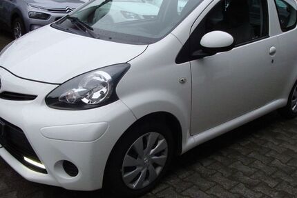 Toyota Aygo (X) 42.100 km 6.799 € Lorsch 64653