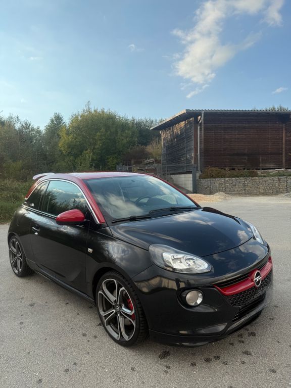 Opel Adam 130.000 km 7.800 € Passau 94036