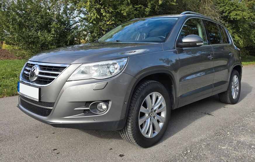 VW Tiguan 137.100 km 10.999 € Stuttgart 70499