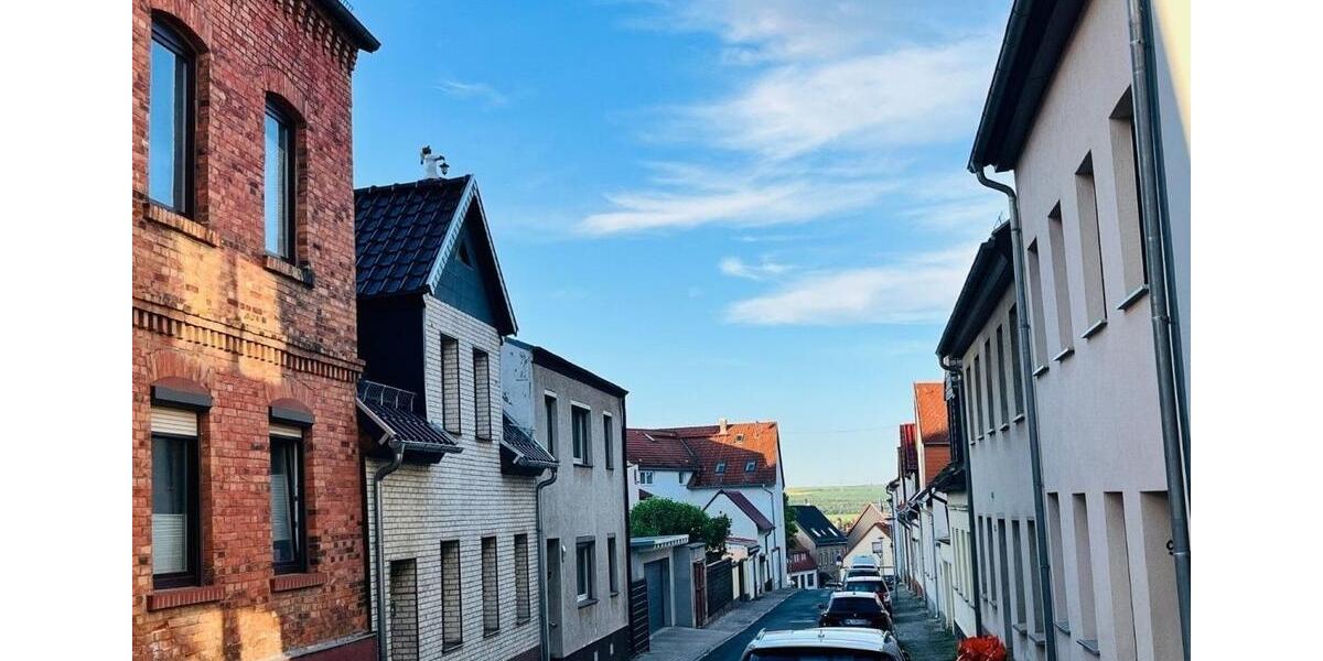 Reihenhaus Eisleben (Lutherstadt) - 7 Zimmer, 132 m&sup2;, 39.000&euro; | Angebot:26090161