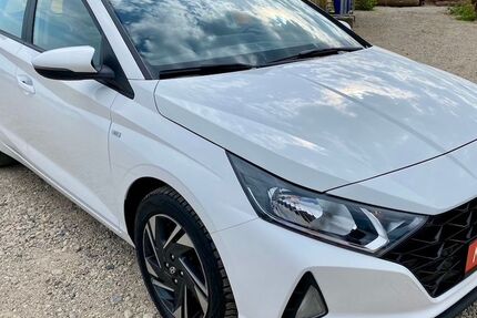 Hyundai i20 77.231 km 14.400 € Weißenfels 06667