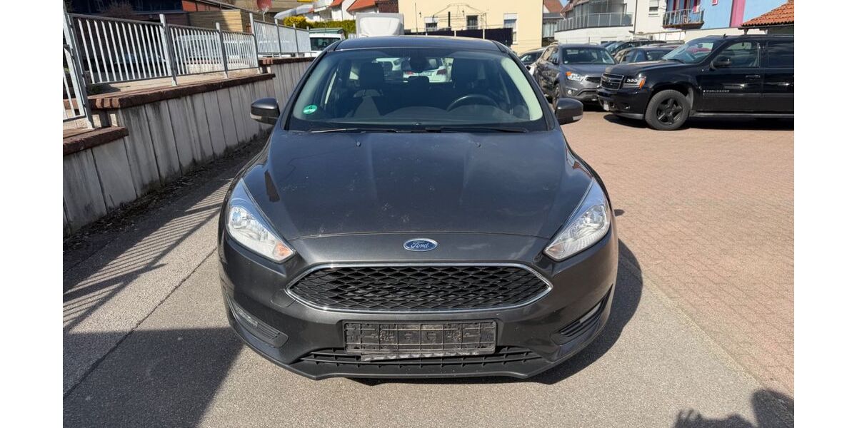 Ford Focus 180.000 km 2.799 &euro; Freudenstadt 72250
