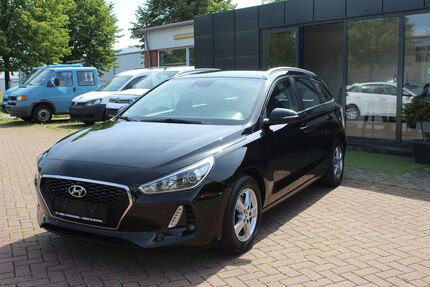 Hyundai i30 79.650 km 10.900 &euro; Großefehn 26629