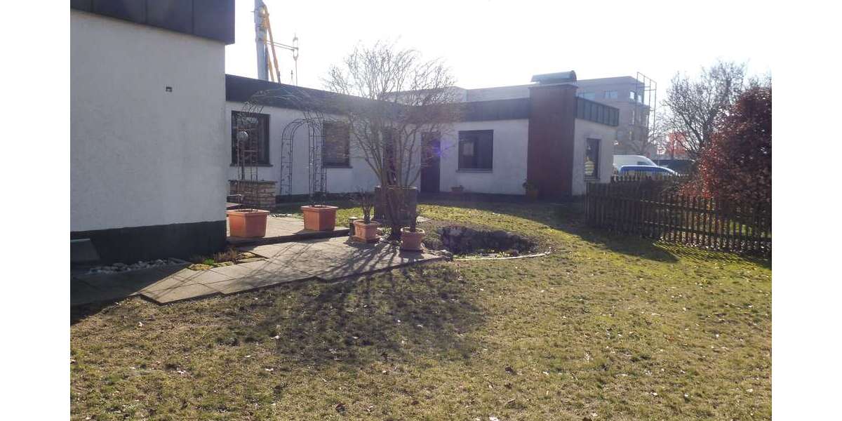 Einfamilienhaus Regensburg Konradsiedlung - 5 Zimmer, 140 m&sup2;, 2.080&euro; | Angebot:25856332