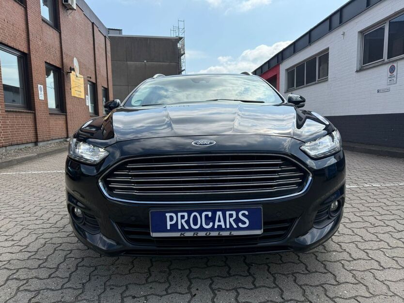 Ford Mondeo 185.000 km 7.795 € Hamburg 20537