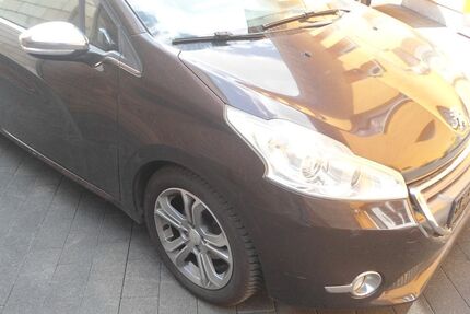 Peugeot 208 160.000 km 3.400 &euro; Trier 54294