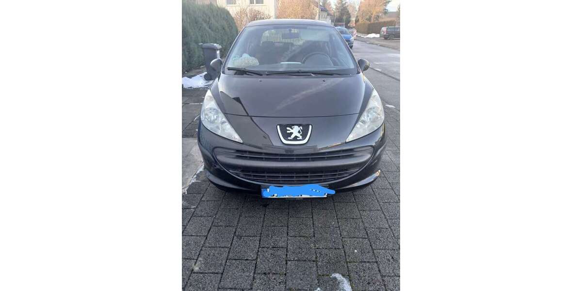 Peugeot 207 140.000 km 1.600 &euro; Pfullendorf 88630