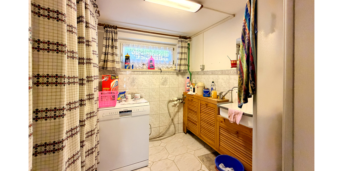 Ihr privates Refugium – Einfamilienhaus mit Poolhaus, Wintergarten und viel Platz! *Provisionsfrei - Einfamilienhaus Gera Lusan | Angebot:27212518