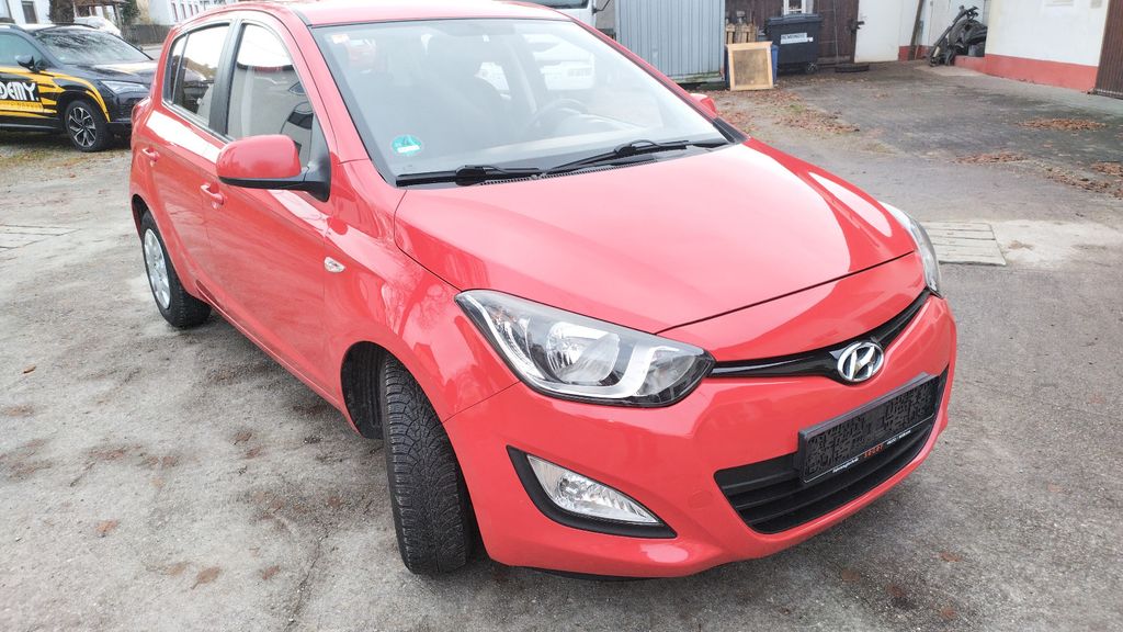 Hyundai i20 185.000 km 3.400 &euro; Langerringen 86853