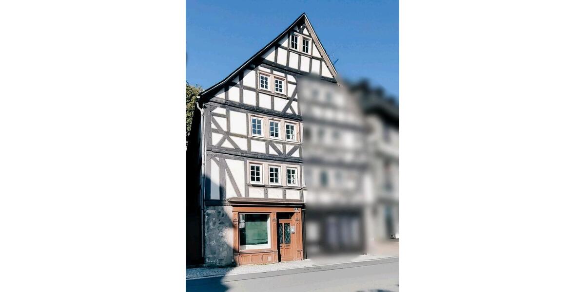 Doppelhaushälfte Dillenburg - 3 Zimmer, 120 m&sup2;, 185.000&euro; | Angebot:26869352