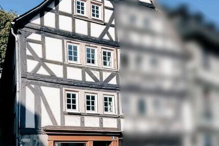 Haus Dillenburg - 3 Zimmer, 120 m&sup2;, 185.000&euro; | Angebot:26869352