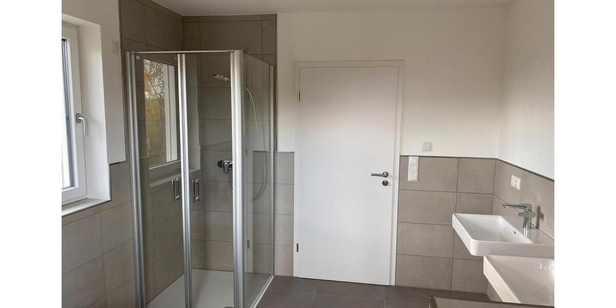 Doppelhaushälfte Essenbach - 7 Zimmer, 180 m&sup2;, 1.650&euro; | Angebot:26168874