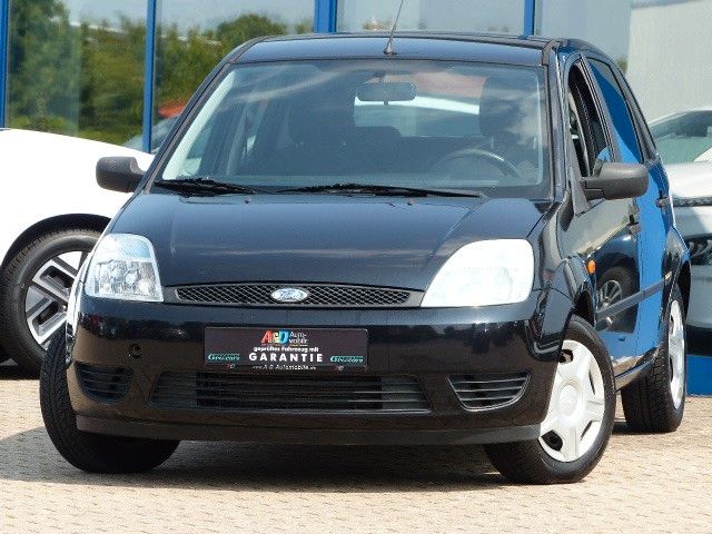 Ford Fiesta 137.000 km 2.490 € Marienmünster 37696