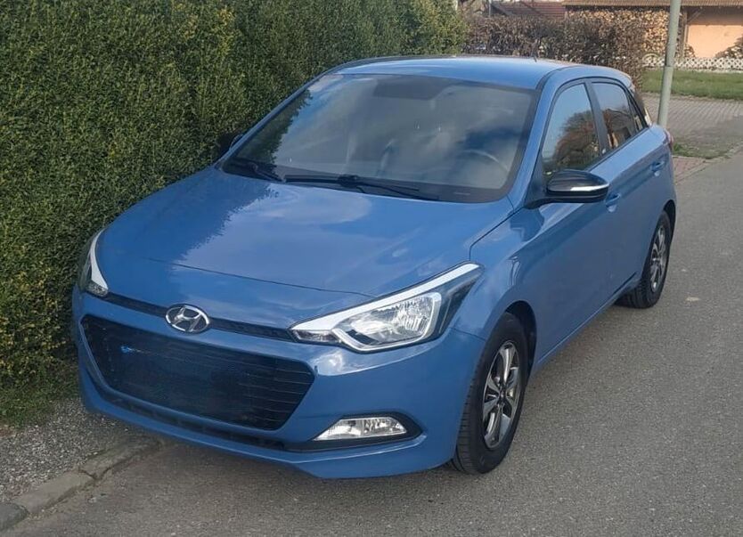 i20