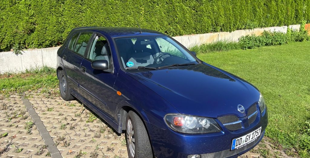 Nissan Almera 168.000 km 1.450 &euro; Nünchritz 01612