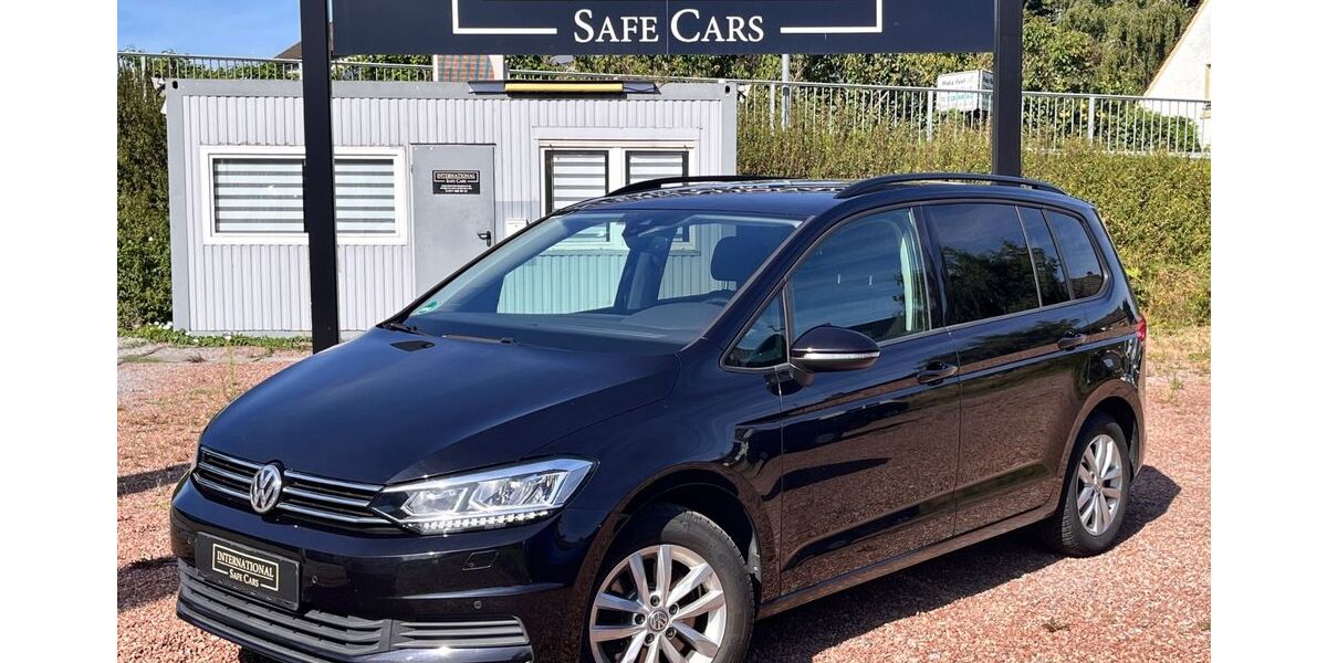 VW Touran 99.531 km 15.700 &euro; Menden (Sauerland) 58706