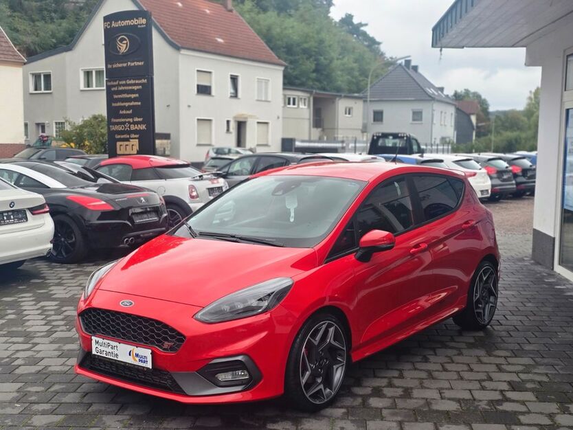 Ford Fiesta 81.461 km 16.900 € Beckingen 66701