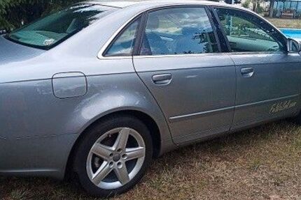 Audi A4 75.000 km 7.900 € Kölsa 04895