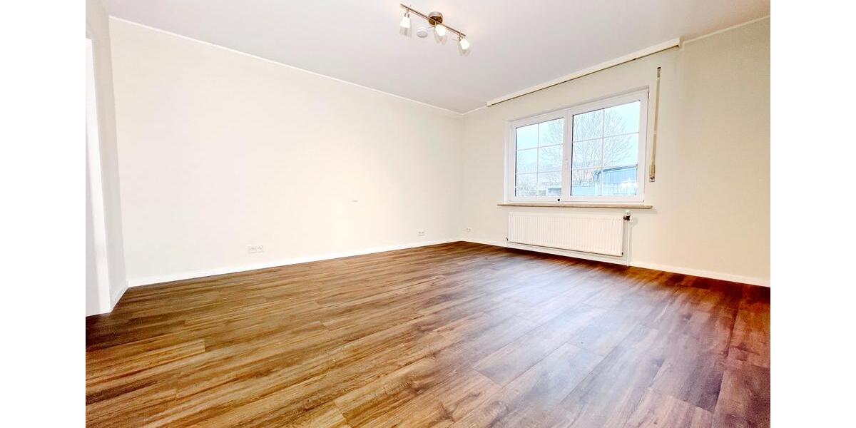 Einfamilienhaus Wiemersdorf - 8 Zimmer, 273 m&sup2;, 2.980&euro; | Angebot:26029450