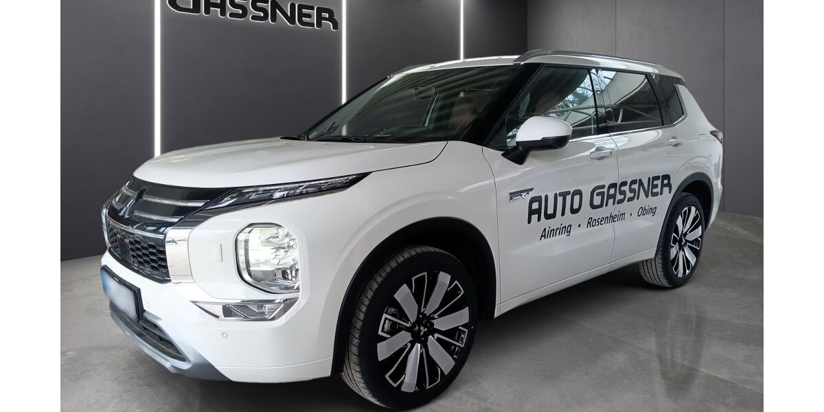 Mitsubishi Plug-in Hybrid Outlander 1.950 km 54.790 &euro; Rosenheim 83022