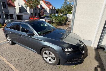 Skoda Superb 69.000 km 22.970 &euro; Schwerte 58239