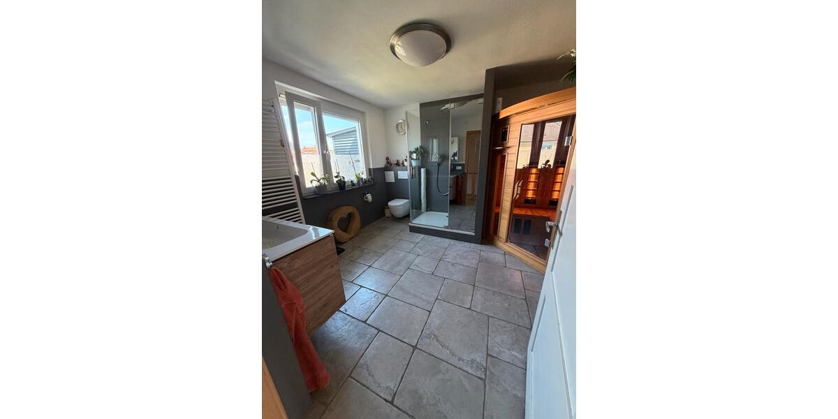 Reihenhaus Radolfzell am Bodensee - 5 Zimmer, 110 m&sup2;, 490.000&euro; | Angebot:26084545