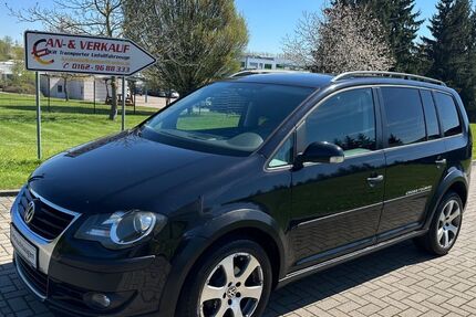 VW Touran 297.202 km 2.500 &euro; Waldheim 04736