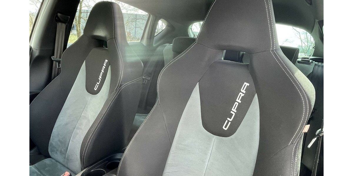 Seat Leon Cupra R LIMITED (178 of 200) WTCC CHAMPION 131.000 km 13.750 &euro; Altdorf 84032